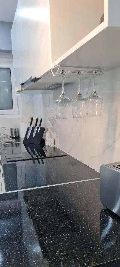 Cozy Apartment With Garden Near Town Center, Fully Renovated. Atena Exterior foto