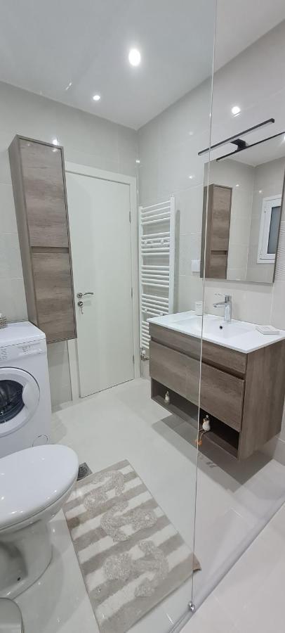 Cozy Apartment With Garden Near Town Center, Fully Renovated. Atena Exterior foto